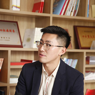 【青春的故事】&ldquo;鋼鐵人&rdquo;是怎樣煉成的？