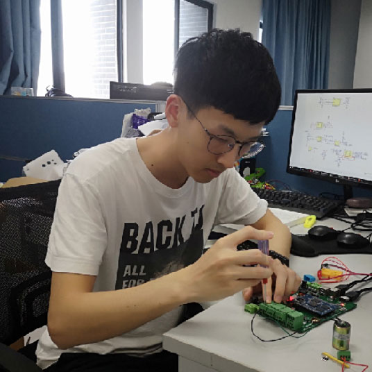 【青春的故事】深圳大學(xué)黃彥道：&ldquo;振動＋AI&rdquo;書寫物聯(lián)網(wǎng)時(shí)代新篇章