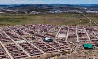 青?，敹啵狐S河源的幸福村