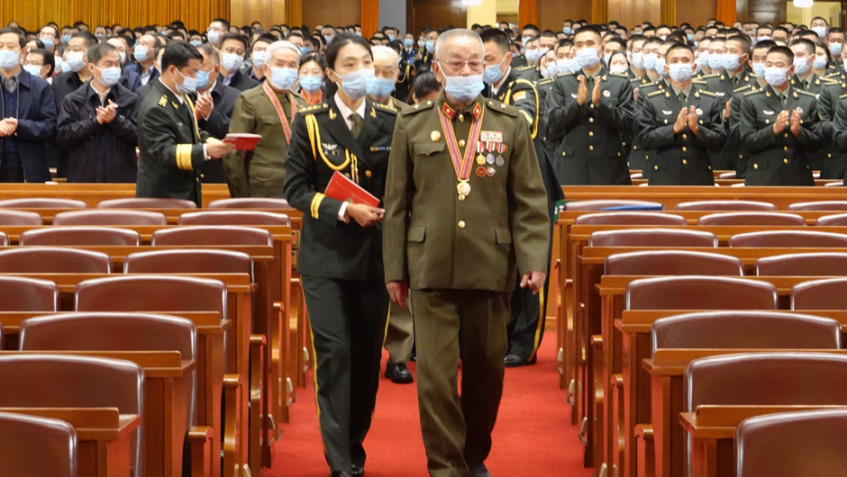 大會前，志愿軍老同志入場