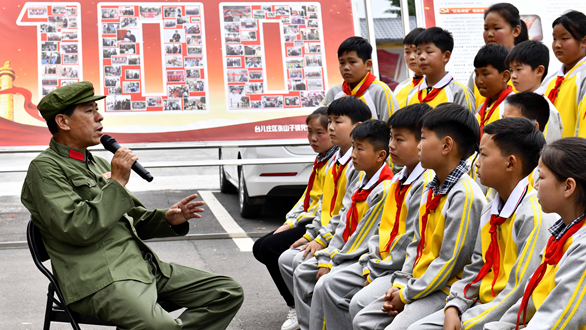山東臺兒莊：村里來了&ldquo;學(xué)黨史惠民&rdquo;小分隊