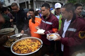 生活，依然在繼續(xù)