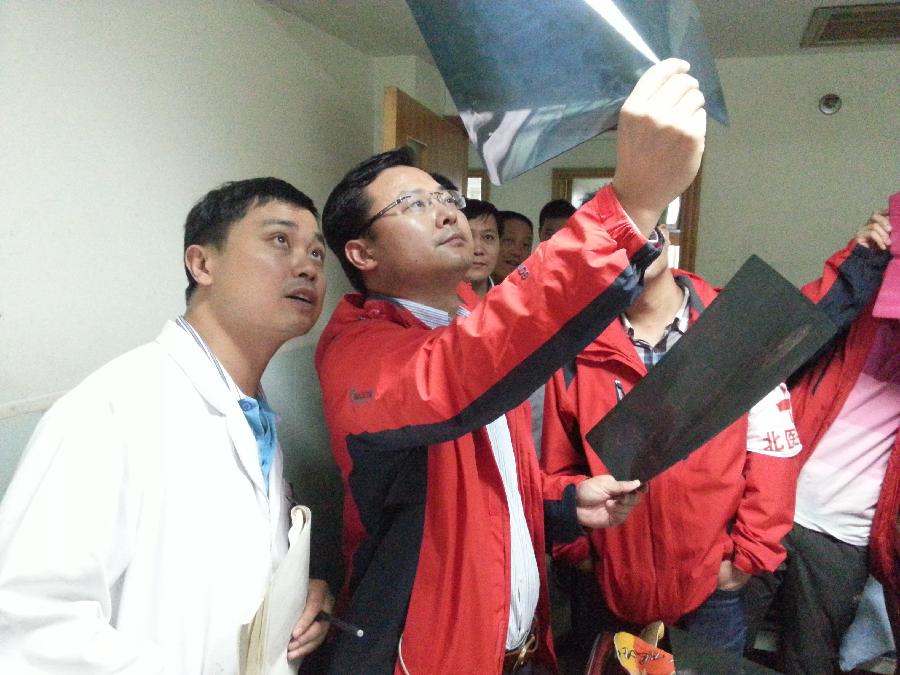 為了你活下去，站起來，更堅強&mdash;&mdash;直擊蘆山地震醫(yī)療救援