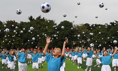 到校園去！國(guó)產(chǎn)體育品牌的&ldquo;市場(chǎng)下沉&rdquo;之路走得順暢嗎？