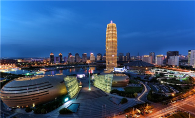 馬拉松城市觀察| 一場(chǎng)馬拉松，讓鄭州這個(gè)龍頭高高揚(yáng)起