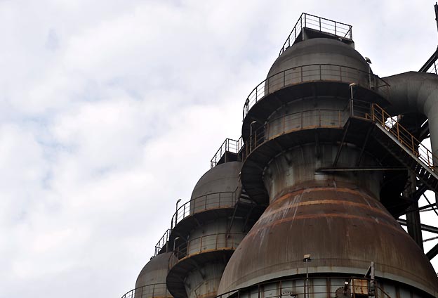 堅持以環(huán)保為前提，做到不環(huán)保不生產(chǎn)。