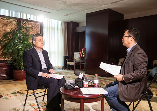 充分調(diào)動信貸、債券、股權(quán)、理財、信托、保險等各類金融資源