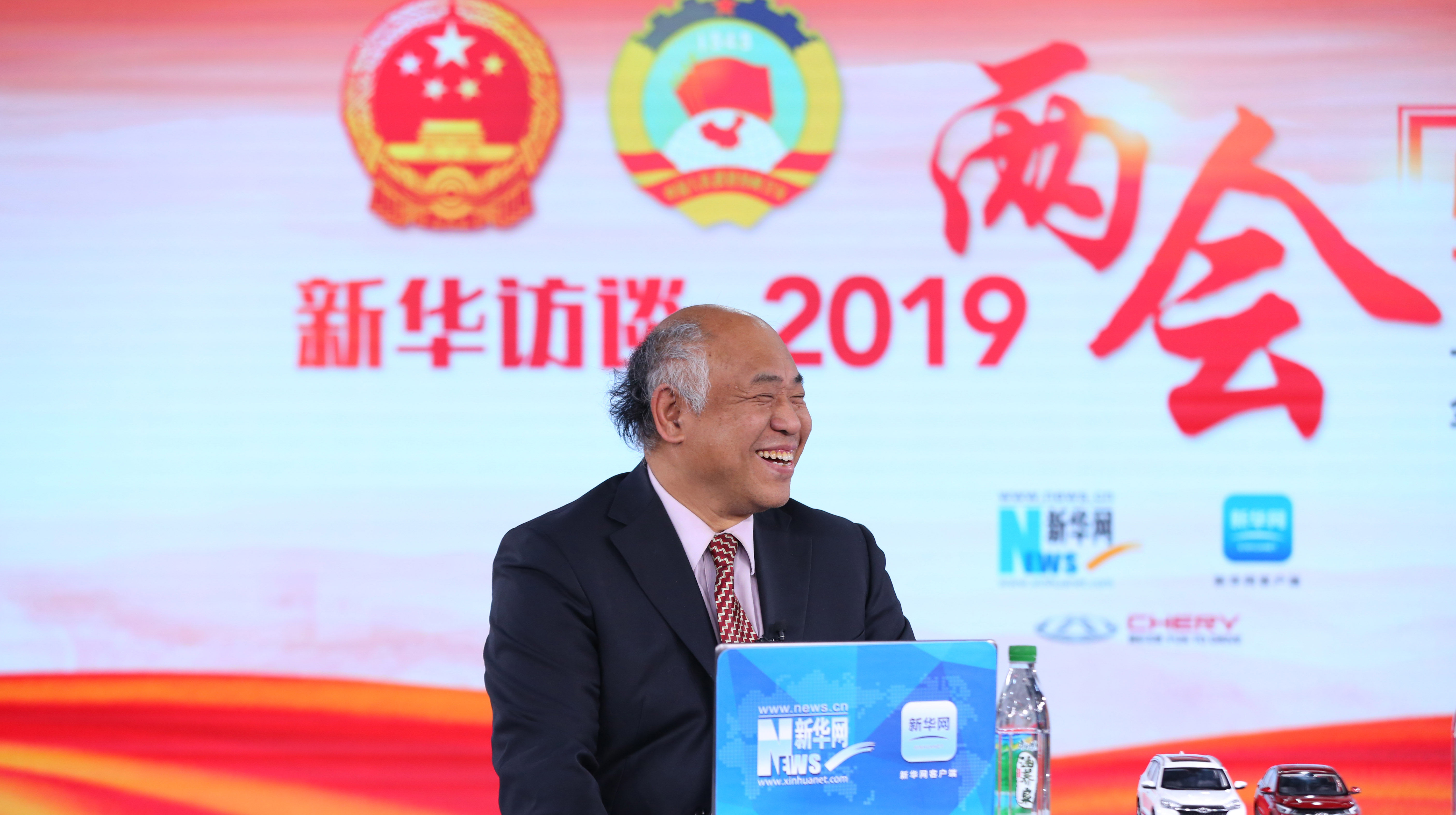 楊宜勇：宏觀調(diào)控首次將就業(yè)與財政、貨幣政策工具并列