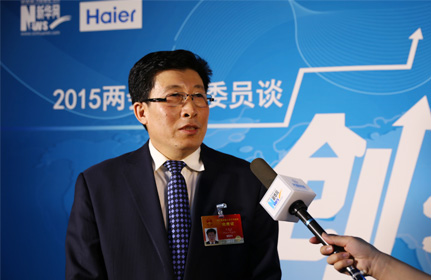 &ldquo;面對這種新型的、農(nóng)業(yè)轉(zhuǎn)型的項目，政府各級部門也都在研究怎么落實，還有很多細節(jié)上的問題。&rdquo;