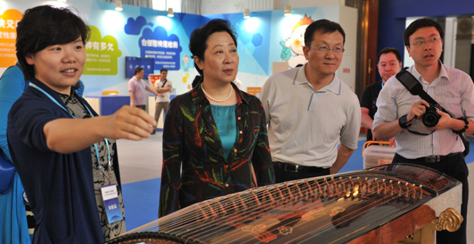 北京市市科委主任閆傲霜、副主任朱世龍檢查2015年科技周主場籌備工作