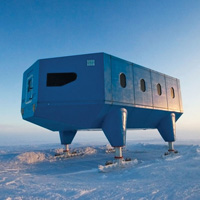 飛機何時開始出現(xiàn)在南極的上空？