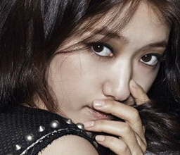 女星波浪卷發(fā)美著呢！