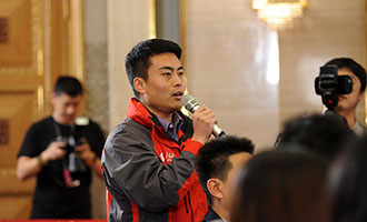 人民日?qǐng)?bào)、人民網(wǎng)、人民日?qǐng)?bào)客戶端記者提問