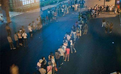 大醫(yī)院人滿為患，社區(qū)醫(yī)院門可羅雀怎么破？