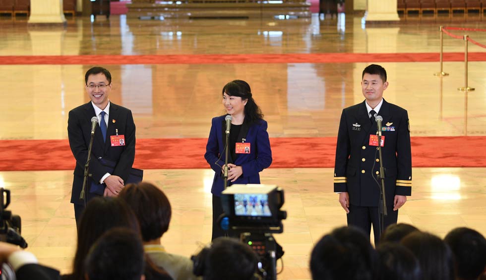 孟祥飛、李媛、曹先建接受采訪