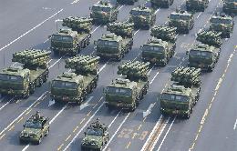 自行火炮方隊(duì)：陸地&ldquo;戰(zhàn)神&rdquo;換羽騰飛