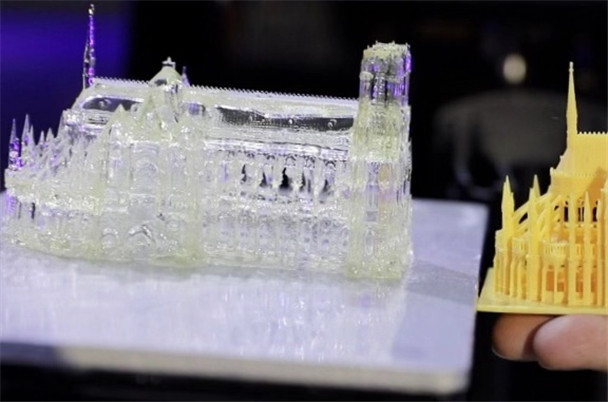 高效！精準(zhǔn)！現(xiàn)場(chǎng)體驗(yàn)超高速光固化3D打印機(jī)