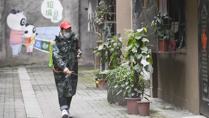 辛識(shí)平：致敬！按下&ldquo;快進(jìn)鍵&rdquo;的平凡英雄