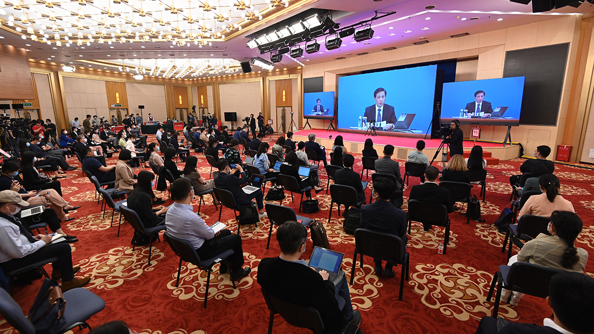 初夏&ldquo;回歸&rdquo;，今年全國(guó)兩會(huì)怎么開(kāi)？