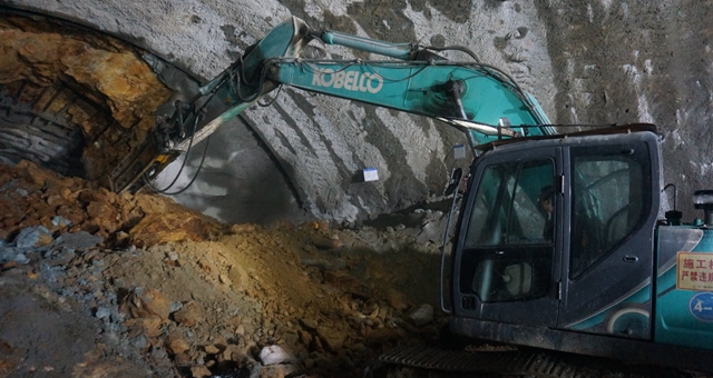 10.24公里！贛深高鐵&ldquo;第一長隧&rdquo;貫通！