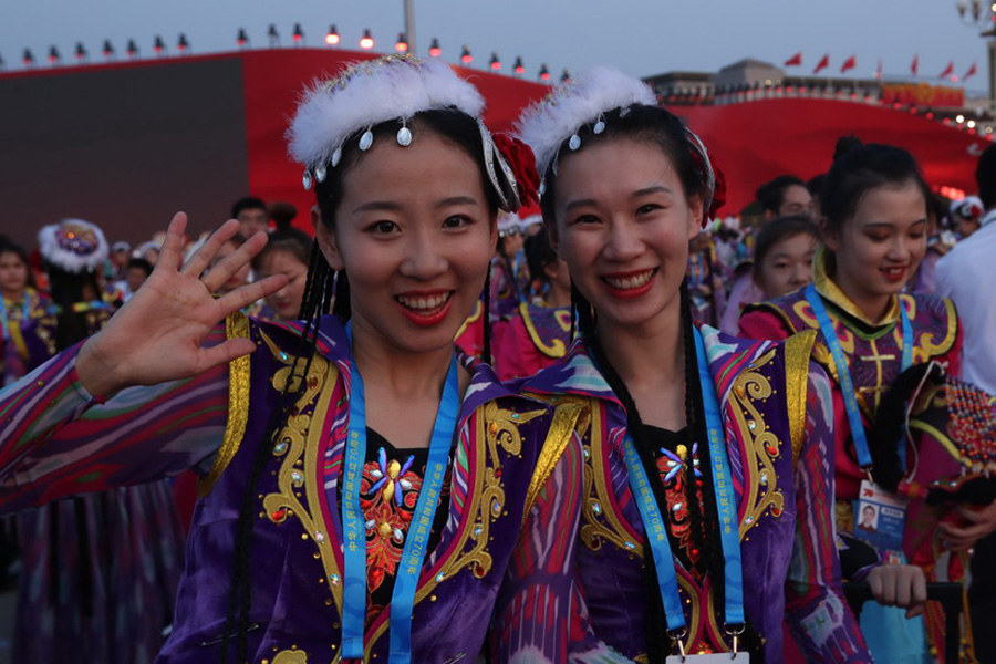 今晚，我們歡聚在天安門廣場