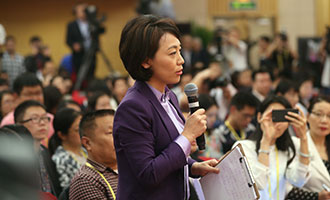 中央電視臺(tái)、中國(guó)國(guó)際電視臺(tái)記者提問(wèn)