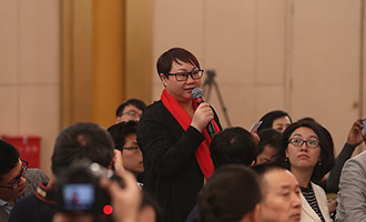 俄羅斯金磚電視臺、阿爾法電視臺記者提問