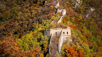 追夢(mèng)足跡｜箭扣：撥云見(jiàn)日，秋韻襲人
