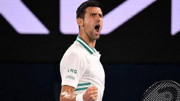 九進(jìn)決賽 九度奪冠！德約科維奇衛(wèi)冕&ldquo;澳網(wǎng)之王&rdquo;