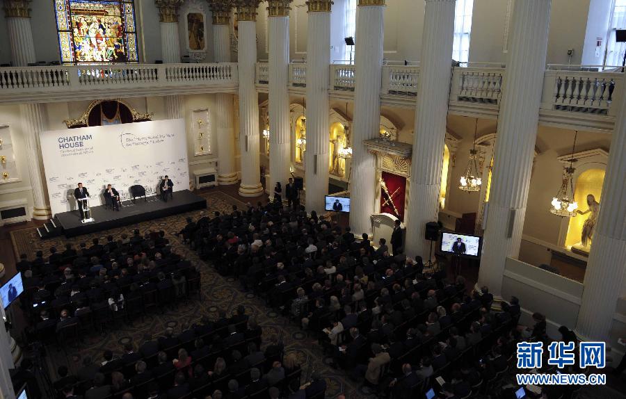 6月18日，國務(wù)院總理李克強(qiáng)在倫敦金融城市長官邸面向英國皇家國際問題研究所和國際戰(zhàn)略研究所兩大智庫發(fā)表題為《共建包容發(fā)展的美好世界》的演講。新華社記者 張鐸 攝