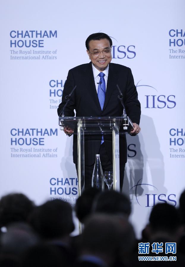 6月18日，國務(wù)院總理李克強(qiáng)在倫敦金融城市長官邸面向英國皇家國際問題研究所和國際戰(zhàn)略研究所兩大智庫發(fā)表題為《共建包容發(fā)展的美好世界》的演講。新華社記者 張鐸 攝 