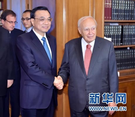 6月20日，國務院總理李克強在雅典總統(tǒng)府會見希臘總統(tǒng)帕普利亞斯。 新華社記者 李濤 攝