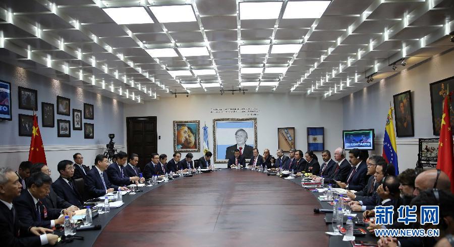 當(dāng)?shù)貢r間7月20日，國家主席習(xí)近平在加拉加斯同委內(nèi)瑞拉總統(tǒng)馬杜羅舉行會談。 新華社記者蘭紅光攝 