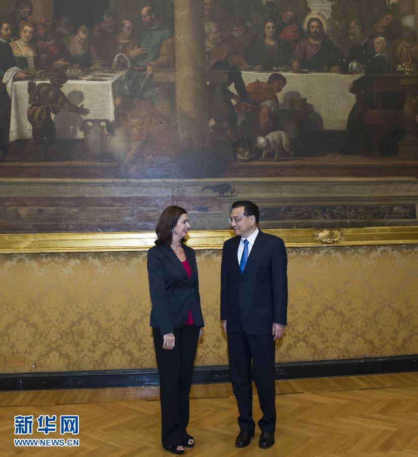 10月15日，中國(guó)國(guó)務(wù)院總理李克強(qiáng)在羅馬會(huì)見意大利眾議長(zhǎng)博爾德里尼。 新華社記者王曄攝 