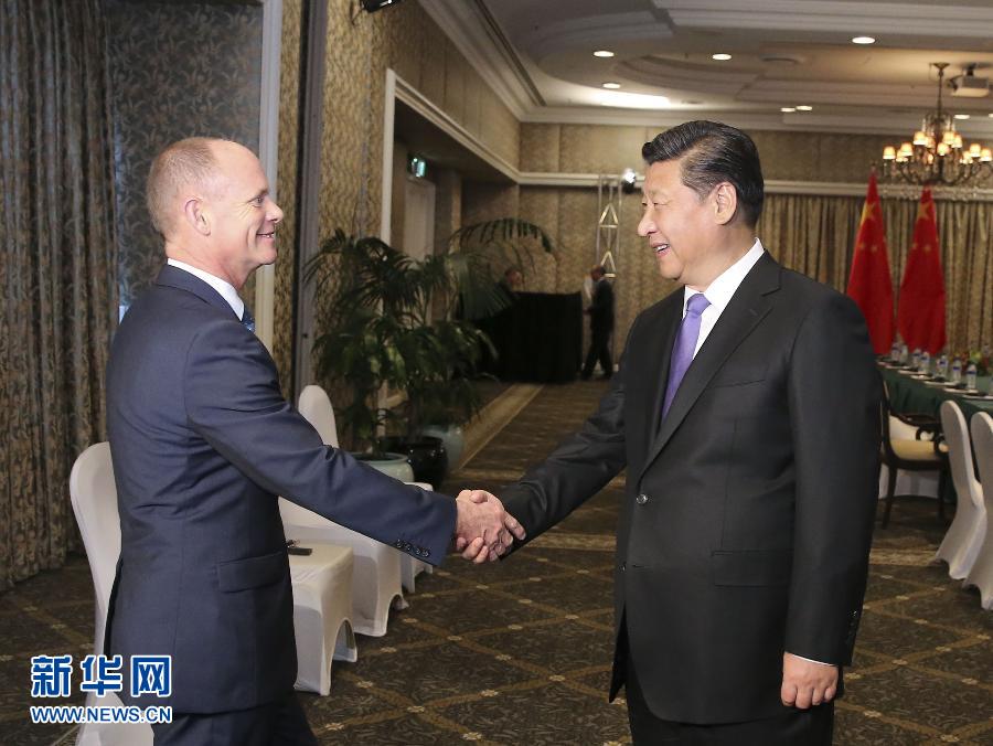 11月16日，國家主席習(xí)近平在布里斯班會(huì)見澳大利亞昆士蘭州州長紐曼。 新華社記者丁林?jǐn)z 