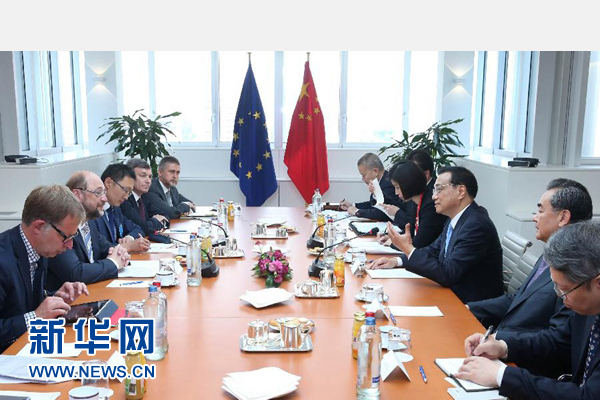 當(dāng)?shù)貢r間6月29日上午，國務(wù)院總理李克強在布魯塞爾會見歐洲議會議長舒爾茨。 新華社記者 龐興雷 攝