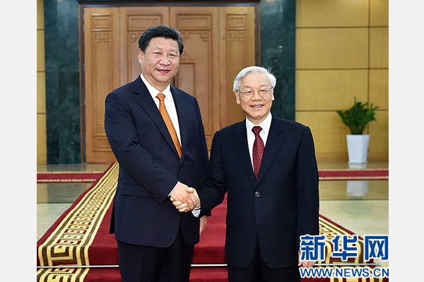 11月5日，中共中央總書(shū)記、國(guó)家主席習(xí)近平在河內(nèi)同越共中央總書(shū)記阮富仲舉行會(huì)談。 新華社記者李濤攝