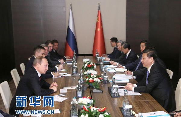 11月15日，國(guó)家主席習(xí)近平在土耳其安塔利亞會(huì)見(jiàn)俄羅斯總統(tǒng)普京。 新華社記者馬占成攝