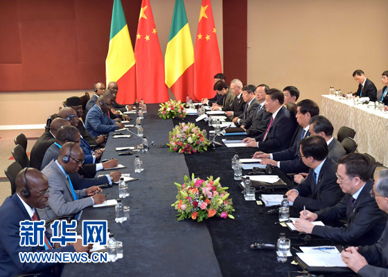 12月3日，國家主席習(xí)近平在約翰內(nèi)斯堡會見馬里總統(tǒng)凱塔。新華社記者 李濤 攝