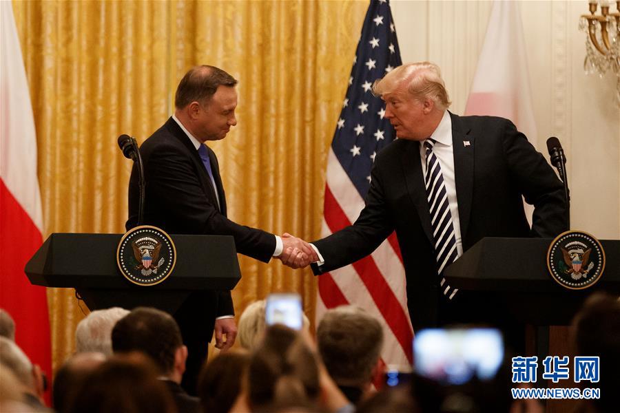 （國(guó)際）（1）特朗普稱會(huì)&ldquo;認(rèn)真考慮&rdquo;在波蘭設(shè)立美軍永久基地的提議