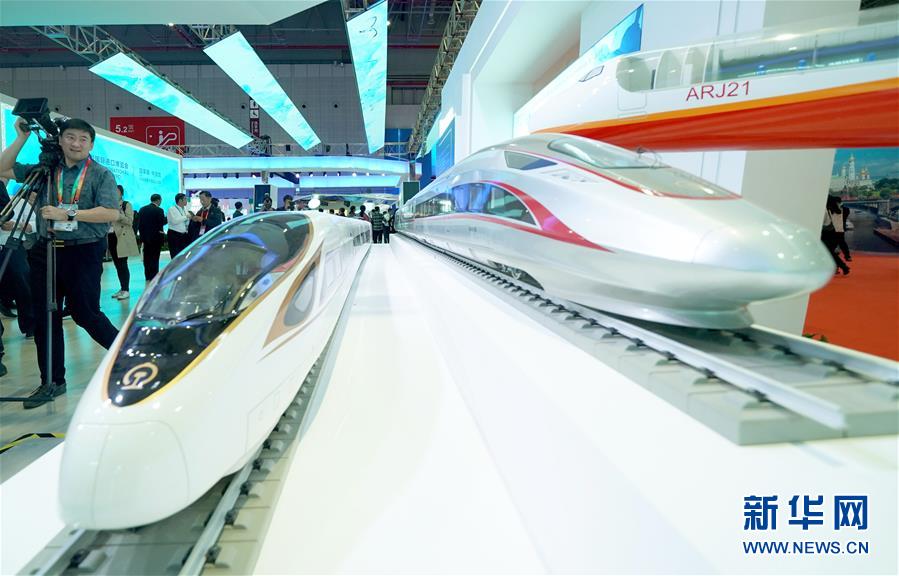 （新華全媒頭條&middot;圖文互動）（2）人間正道 浩蕩前行&mdash;&mdash;習(xí)近平主席出席首屆中國國際進(jìn)口博覽會紀(jì)實(shí)