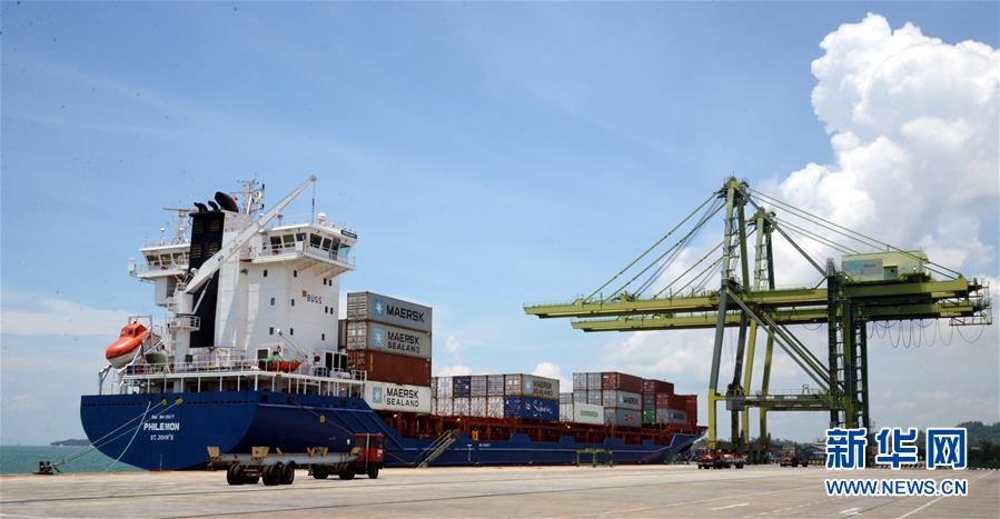 （新華全媒頭條&middot;圖文互動(dòng)）（6）特稿：深化周邊友好　共促亞太繁榮&mdash;&mdash;寫在習(xí)近平主席出席亞太經(jīng)合組織第二十六次領(lǐng)導(dǎo)人非正式會(huì)議，對(duì)巴布亞新幾內(nèi)亞、文萊和菲律賓進(jìn)行國(guó)事訪問(wèn)并在巴新同建交太平洋島國(guó)領(lǐng)導(dǎo)人會(huì)晤之際