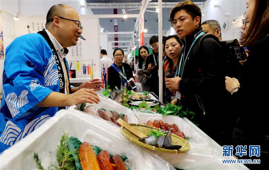 （新華全媒頭條&middot;圖文互動）（10）從進(jìn)博會到&ldquo;雙11&rdquo; 超級訂單背后蘊(yùn)藏中國動能