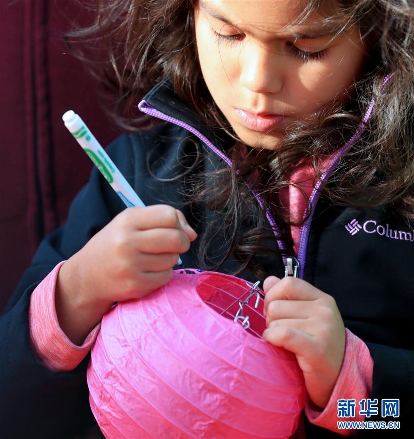 （國際&middot;圖文互動）（2）到洛杉磯農(nóng)夫市場紅紅火火過大年