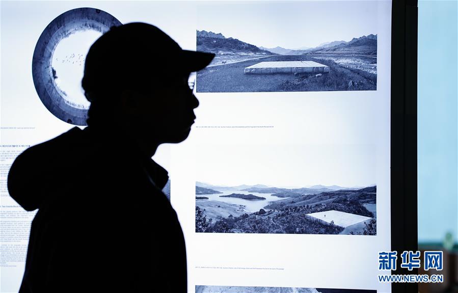 （國際&middot;圖文互動）（2）通訊：敲響半島和平鐘聲&mdash;&mdash;走訪韓朝非軍事區(qū)首爾藝術展