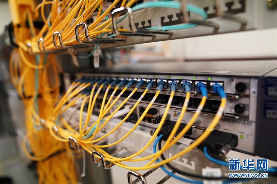 （國際&middot;圖文互動(dòng)）（3）通訊：安全、好用、實(shí)惠&mdash;&mdash;美國電信運(yùn)營商的華為親體驗(yàn)