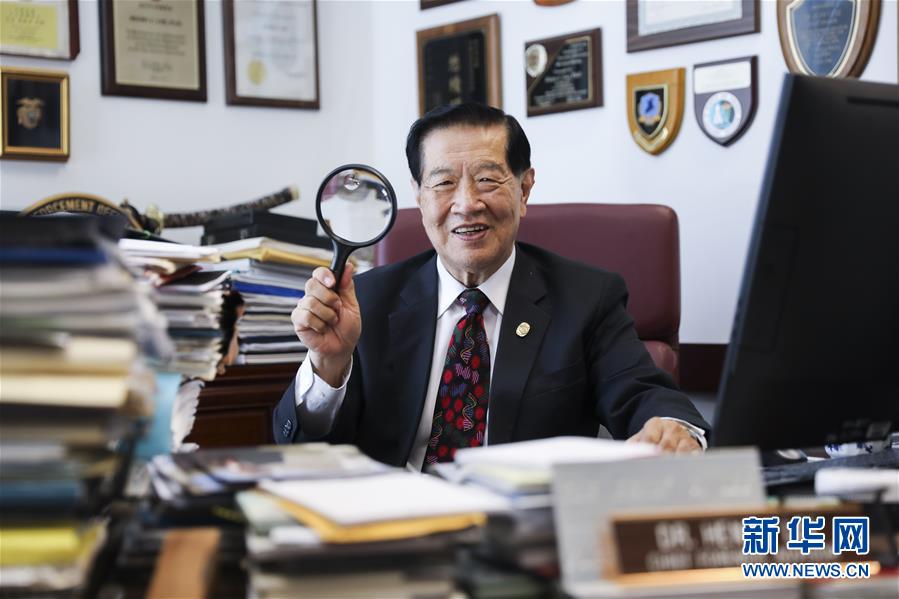 （國際&middot;圖文互動）（1）專訪：&ldquo;中國共產(chǎn)黨做對了！&rdquo;&mdash;&mdash;訪美籍華裔刑事鑒識專家李昌鈺