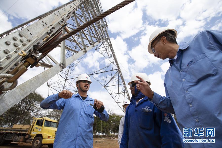 （新華全媒頭條&middot;圖文互動(dòng)）（6）特稿：全面提升中希合作交流水平 推動(dòng)金磚峰會(huì)取得豐碩成果&mdash;&mdash;寫(xiě)在習(xí)近平主席對(duì)希臘進(jìn)行國(guó)事訪(fǎng)問(wèn)并赴巴西出席金磚國(guó)家領(lǐng)導(dǎo)人第十一次會(huì)晤之際