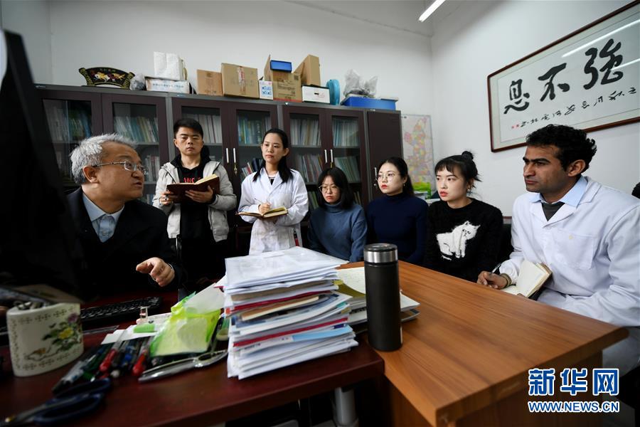 （在習近平新時代中國特色社會主義思想指引下&mdash;&mdash;新時代新作為新篇章&middot;總書記關(guān)切開放事&middot;圖文互動）（1）來中國&ldquo;學(xué)種地&rdquo;的&ldquo;洋學(xué)生&rdquo;