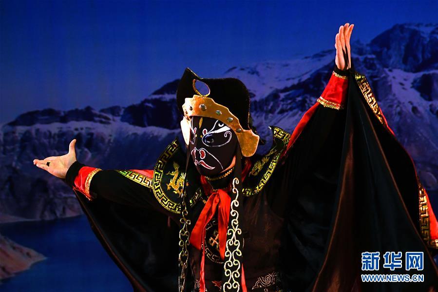 （國(guó)際）（1）&ldquo;歡樂(lè)春節(jié)&rdquo;專場(chǎng)演出拉開中古建交60周年系列活動(dòng)序幕